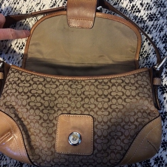 ⭐️SOLD⭐️Y2K Purse Authentic Coach Shoulder Handbag - Picture 3 of 8